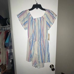 New with tags off shoulder women’s medium romper